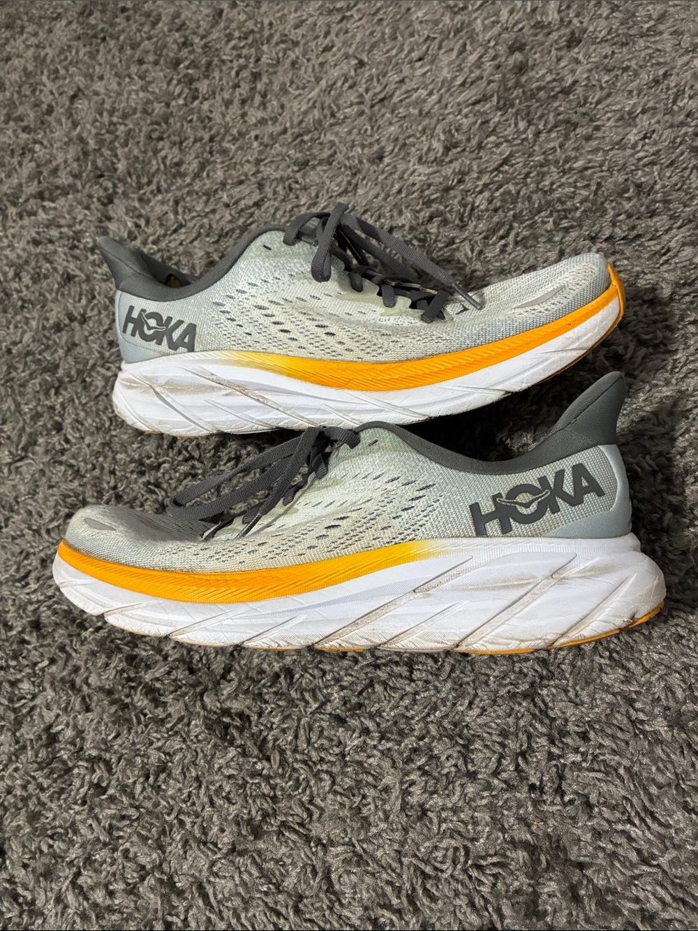 Hoka Clifton 8